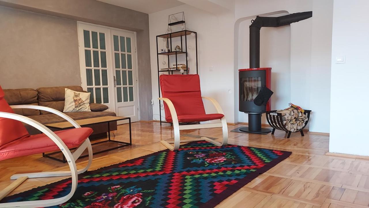 Apartamento Barlog Braşov Exterior foto