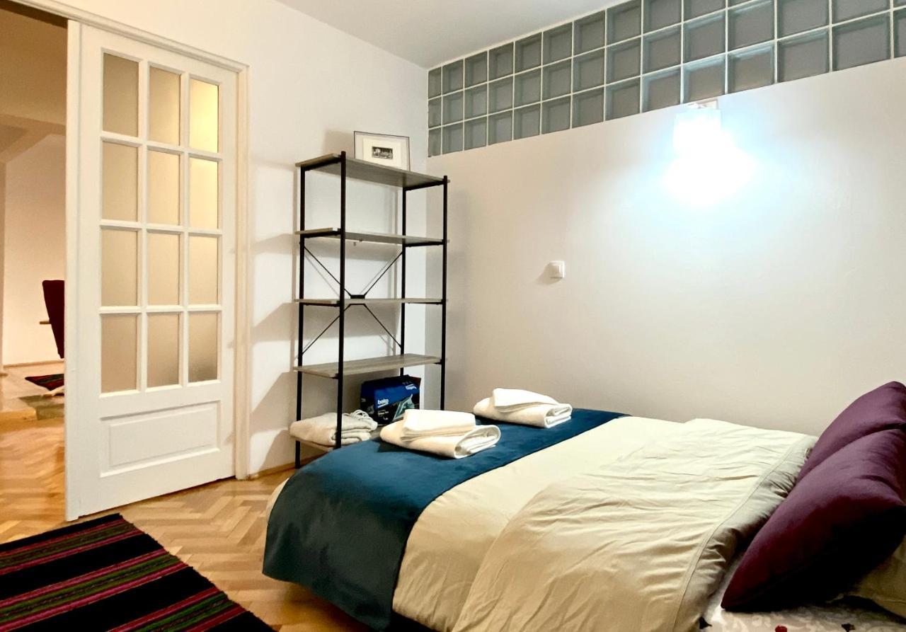 Apartamento Barlog Braşov Exterior foto