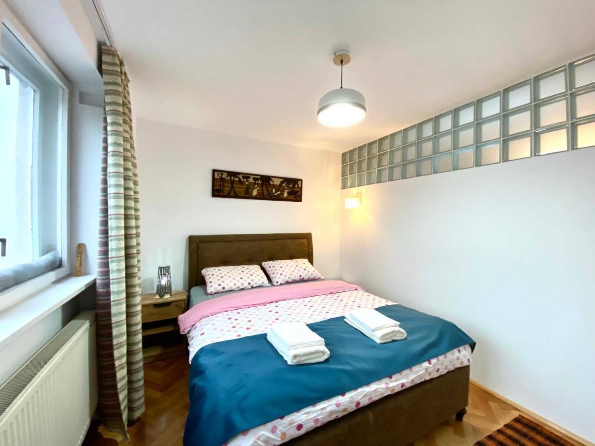 Apartamento Barlog Braşov Exterior foto