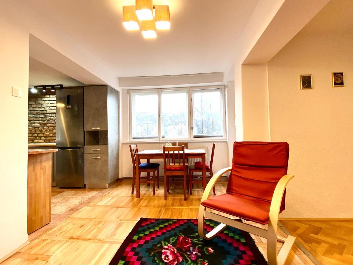 Apartamento Barlog Braşov Exterior foto